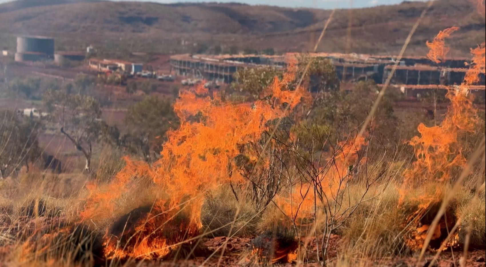 Critical infrastructure asset protection in a bushfire environment
